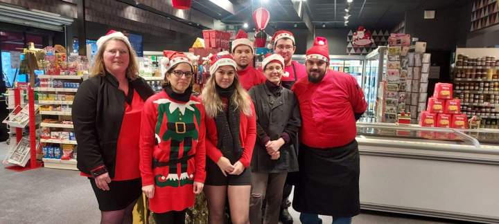 Staff du magasin Sauzé-Vaussais