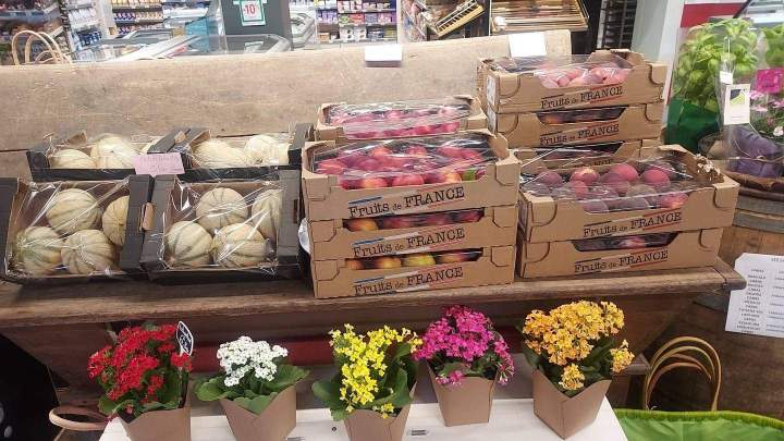 Fruits frais Sauzé-Vaussais